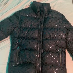 Used Louis Vuitton puffer coat Size medium
